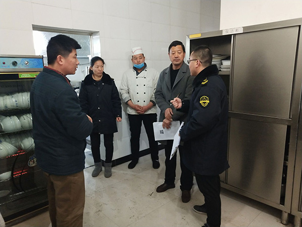 郭家堡镇开展专项检查 引领新学期校园食品安全