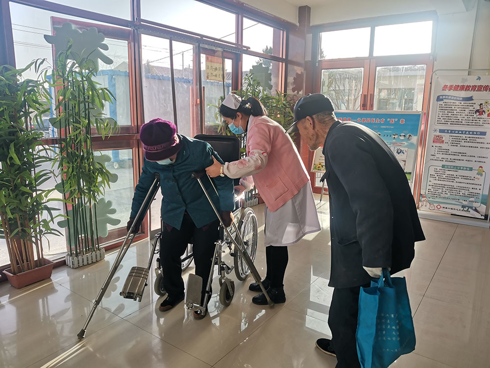 敦煌市卫健系统“三抓三促”行动